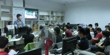 客戶為本，畢加展覽召開設計業(yè)務模擬溝通會議